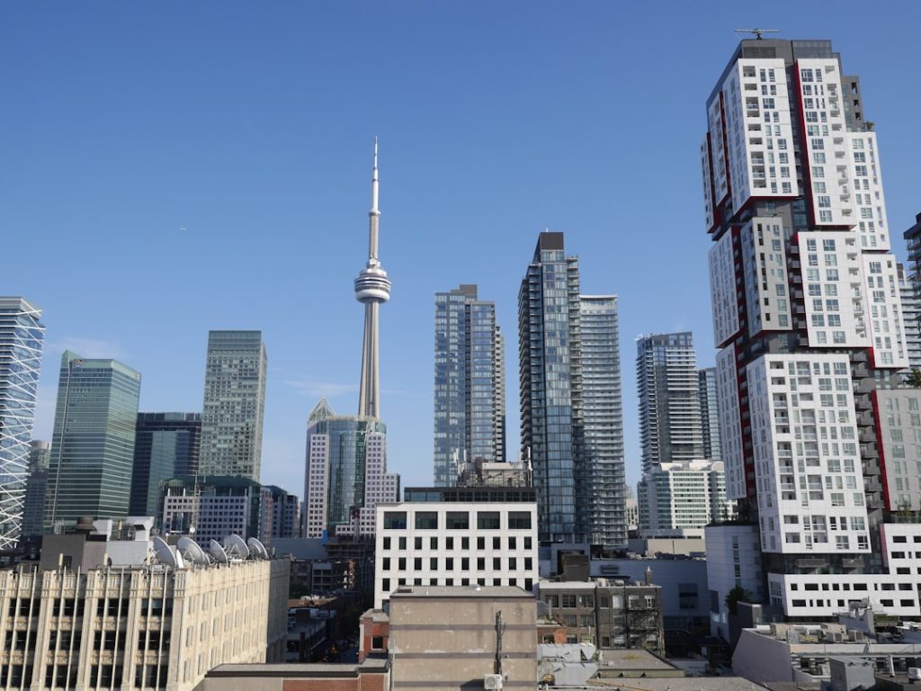 200 amp panel upgrade Toronto - North York Electricians