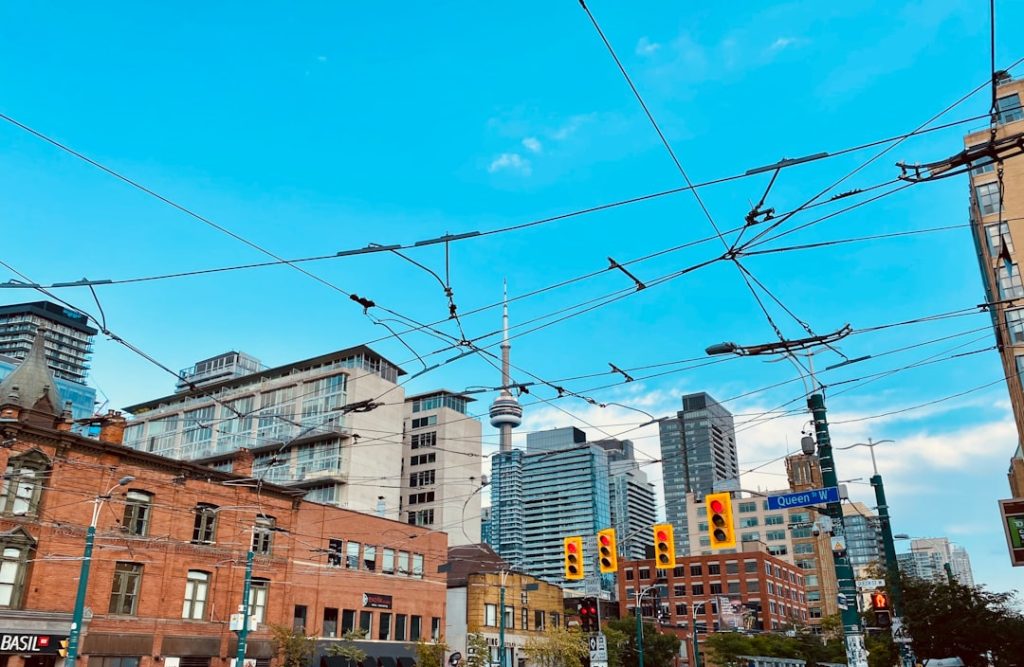 200 amp panel upgrade Toronto - North York Electricians